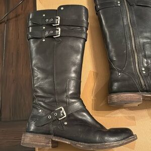 Ugg Black Leather Size 9 Boots